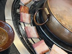 -阿山卓·野生菌火锅·纳西火塘烤肉