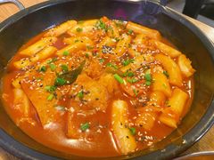 韩式炒年糕-富乐满韩国正宗炸鸡韩国料理(虹泉路店)