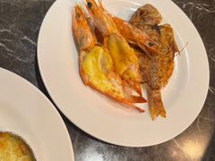 -金马门国际美食百汇(珞喻路店)