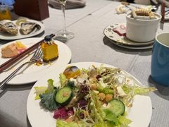 -广州万富希尔顿酒店·感趣自助餐厅·金秋蟹宴生蚝海鲜刺身