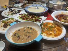 -快乐老家三鲜饺子东北菜(南六中路店)
