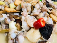 牛蛙锅-回·龙虾铺·盆盆蟹·烧烤大排档(回龙观店)