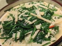 -铜锣湾·有麝自然香(重庆新天地店)