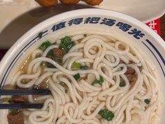 -鑫花溪牛肉米粉(东环大润发店)