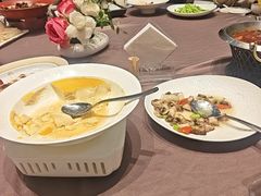 -香山湖家家宴(中山陵店)