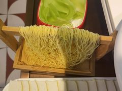 -洪氏嗨捞·广东猪肚鸡·椰子鸡火锅(西咸万象城店)