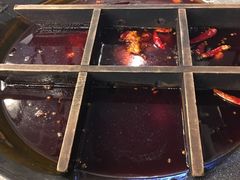 -正渝70年代老火锅(汽博店)
