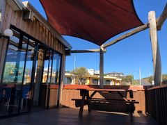 -12 Rocks Beach Bar Cafe
