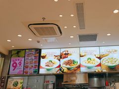 -小杨生煎(金山百联购物中心3楼店)
