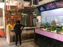 -街角等你.大连海鲜烧烤.经典铁板海鲜串(西安路店)