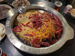 -洞亭火锅(防空洞总店)