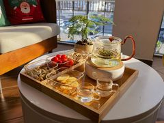 -宁波宝信宝马4S店(江北日湖店)