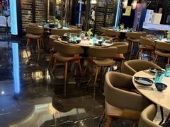 -荟廷·晶萃(陆家嘴尚悦湾店)
