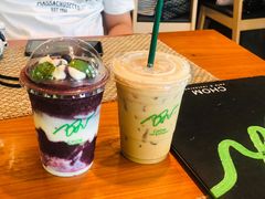 -Chom Cafe and Restaurant