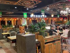 大堂-龙泉人椰子鸡.糟粕醋.海南菜(三亚旗舰店)