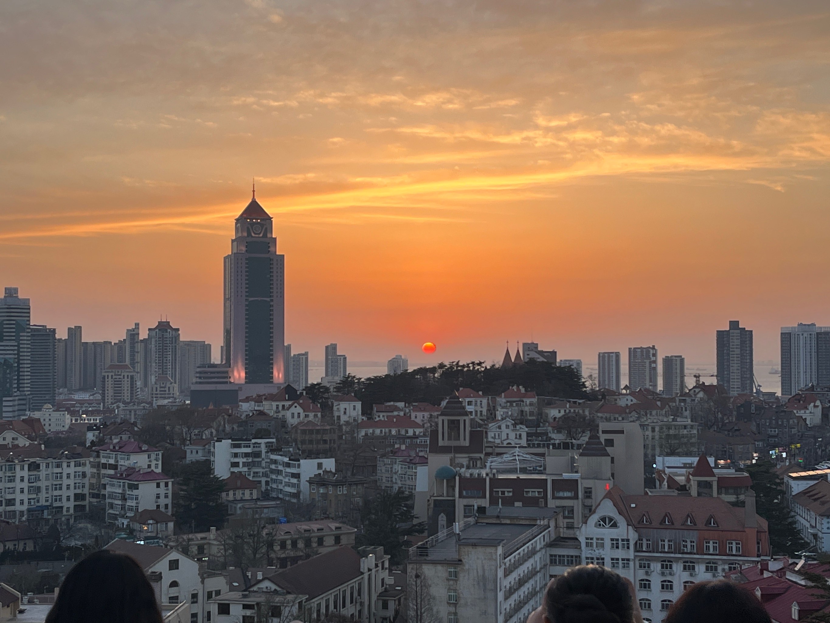 夕阳城市真实图片