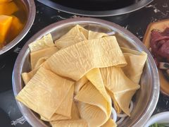 -黄利砖万峰林布依特色酸笋牛肉馆