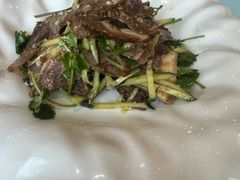 -上海天目湖宾馆-停车场