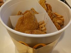 -麦当劳(世界城广场店)