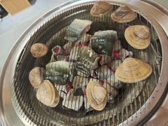 -围炉肉舍•炭烤活鳗•丹东海鲜烤肉(步行街店)