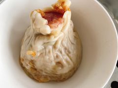 -白玉兰食品(汇联商厦店)