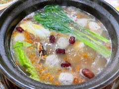 走地鸡-濠轩阁特色生蚝火锅(水湾路店)