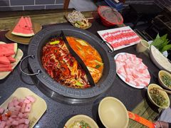 -宽板凳老灶火锅(台湾街店)