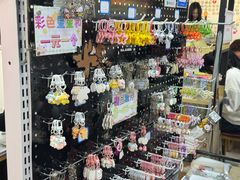 -郑在DIY·潮玩银饰绘画手作(中央大道旗舰店)