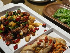 -隔壁老王·家常云南菜(花巷店)