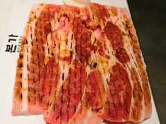 满心尝五花肉-本家韩国烤肉(青岛万象城店)