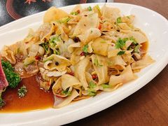 炒竹耳-小竹林农庄