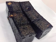 柠叶合桃芝麻糕-中山国际酒店中餐厅