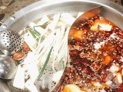 -沸炉重庆老火锅(军事博物馆店)