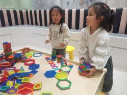 -奈尔宝·儿童乐园·亲子餐厅(华采天地店)