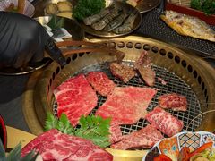 -铭牛烧肉·和牛海鲜自助(高新月牙湖店)