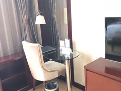 -锦龙国际酒店(天津奥体中心华苑地铁站店)