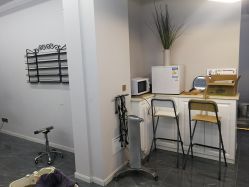 -茶发Salon·烫发染发理发