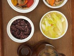 -雪梅月子中心(华侨城店)