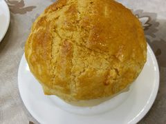 酥皮红豆焗羊奶-新兴家喻酒家·羊城名宴(昌岗店)