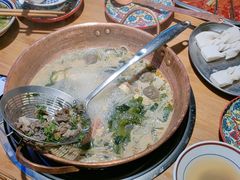 -洱火云南酸菜牛肉火锅(石景山当代商城店)