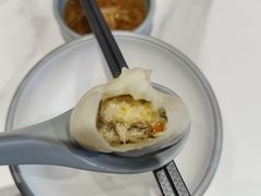-馋三尺蟹粉小笼(人民广场店)