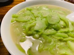 -几个木匠匠人厨房
