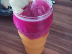 -三两三民谣咖啡清吧