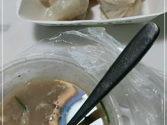 -罗卜李包子羊肉汤