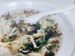 鸡汤荠菜馄饨-弄堂咪道-饭香·面香·馄饨香(汇锦广场店)