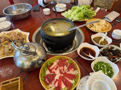 -鲁朗纳麦石锅鸡庄园
