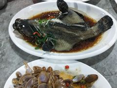 -四川小胡子海鲜(丁村万人海鲜广场店)