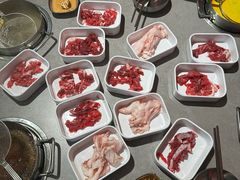 -张哞哞·鲜切牛肉自助火锅(高德置地店)