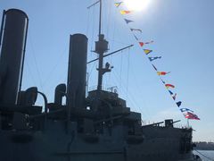 -阿芙乐尔号巡洋舰