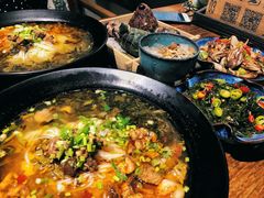 -八月美食小馆(银泰城总店)